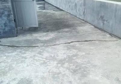 南江楼顶漏水维修公司分享下如何解决卫生间隐蔽部位漏水的问题?